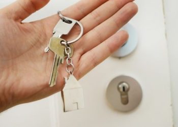 How an Online Conveyancing Specialist Can Make Your Property Transactions Easier