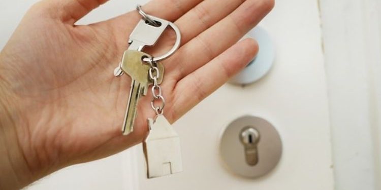 How an Online Conveyancing Specialist Can Make Your Property Transactions Easier