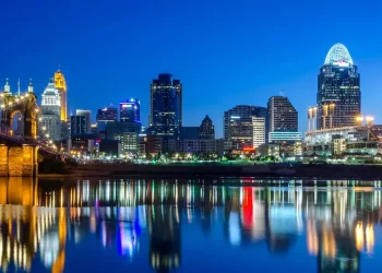 Exploring Cincinnati’s Vibrant Food and Drink Scene