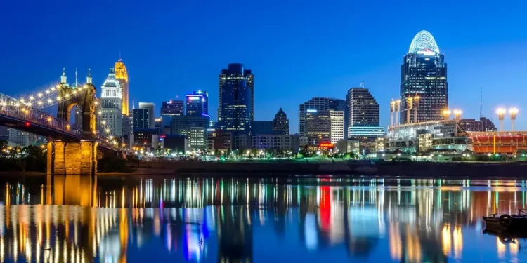 Exploring Cincinnati’s Vibrant Food and Drink Scene